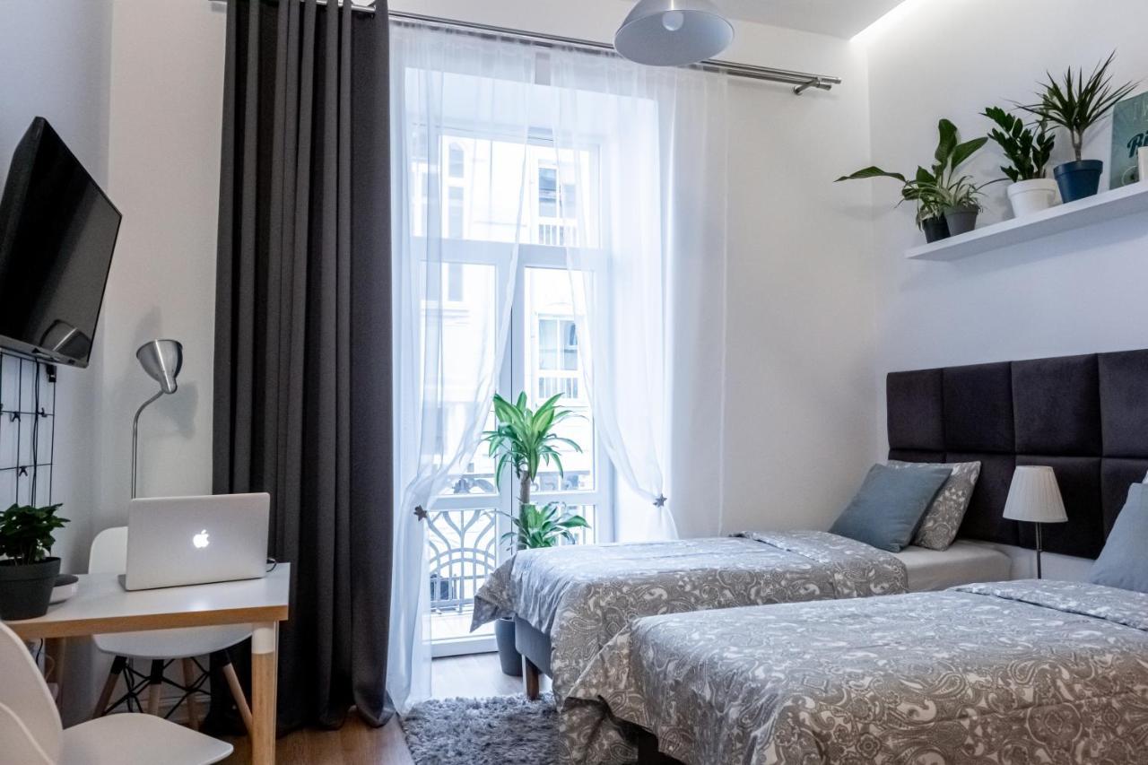 Apartment Center *